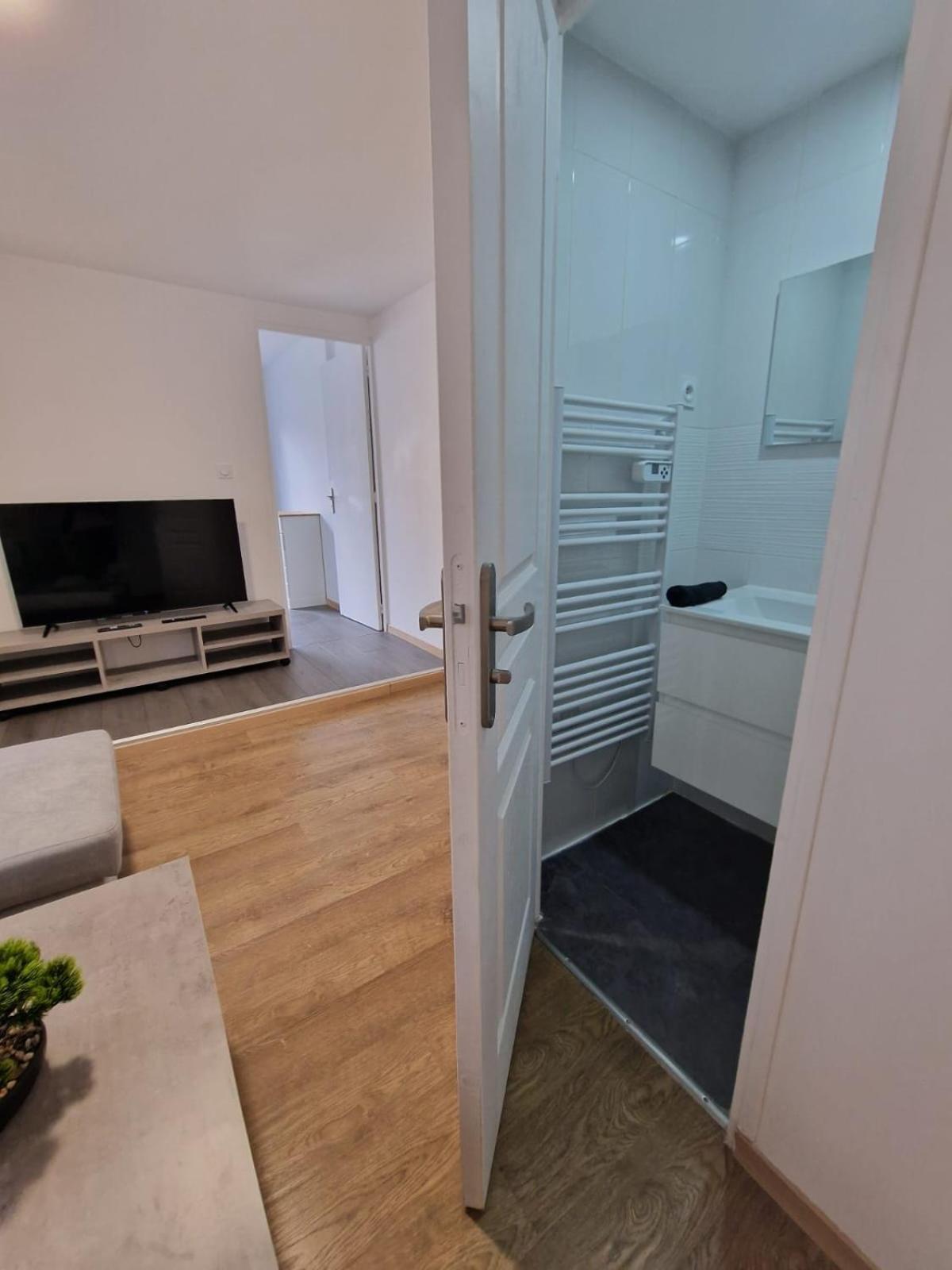 Appartement Hyper Centre Cosy Avec Balcon Châteaudun Dış mekan fotoğraf